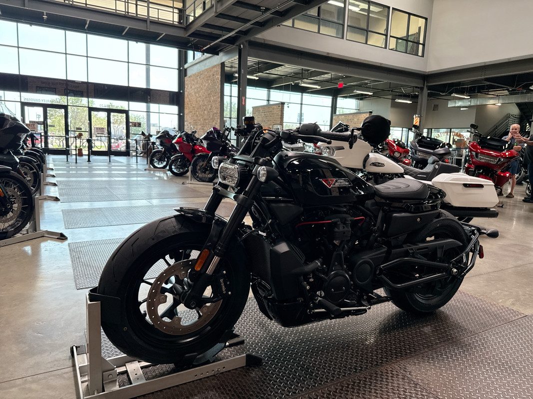 Sportster® S