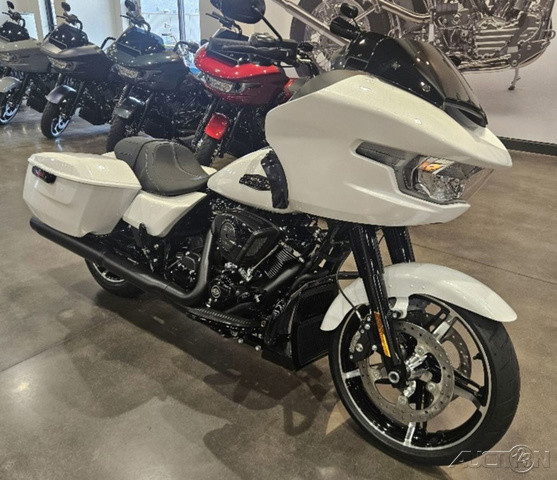 Road Glide®