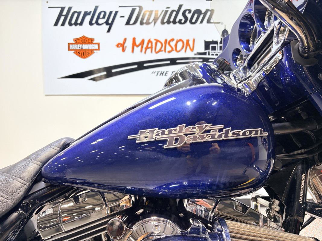 Street Glide®