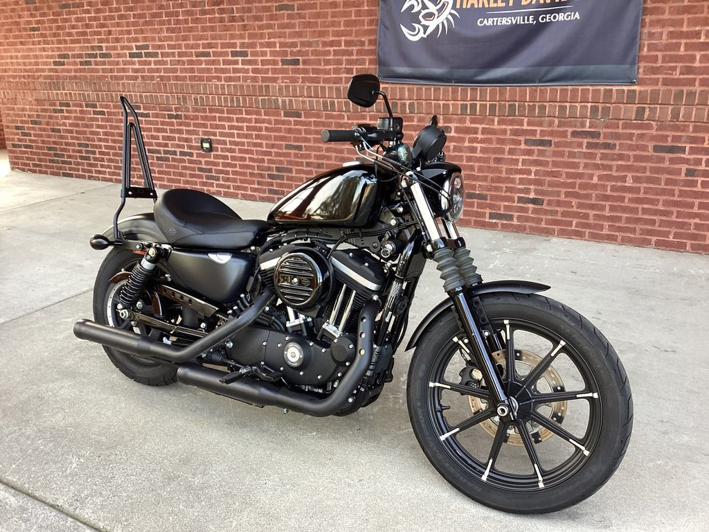 Iron 883®