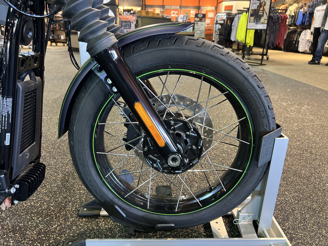 Street Bob®