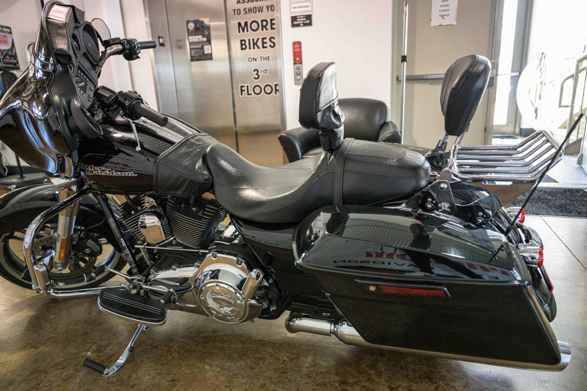 Street Glide®