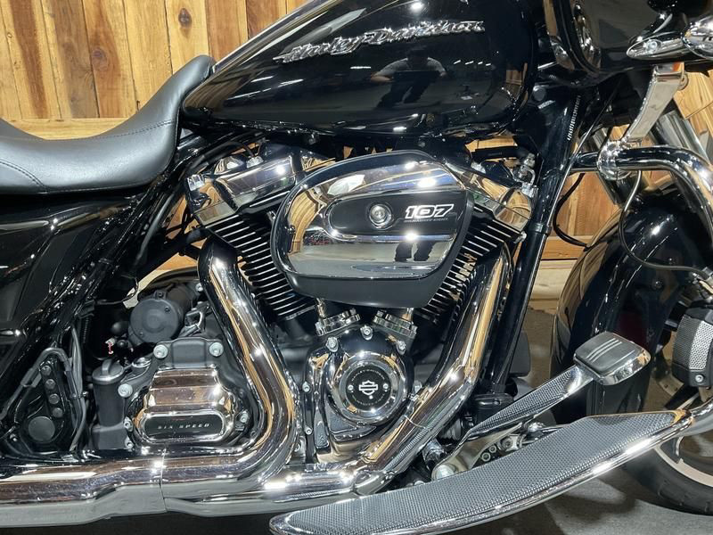 Road Glide®