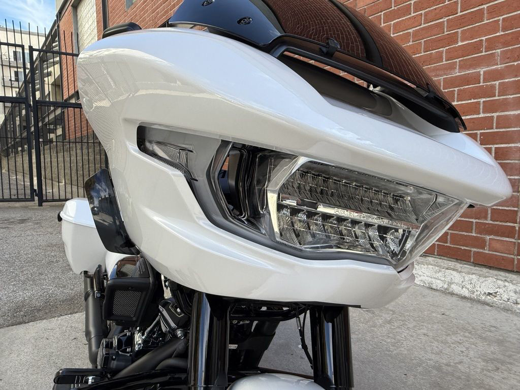 Road Glide®