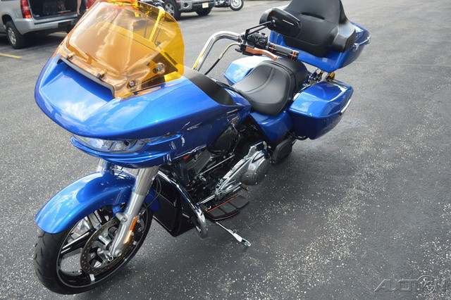Road Glide®