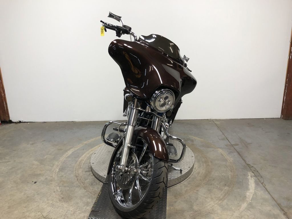 Street Glide®