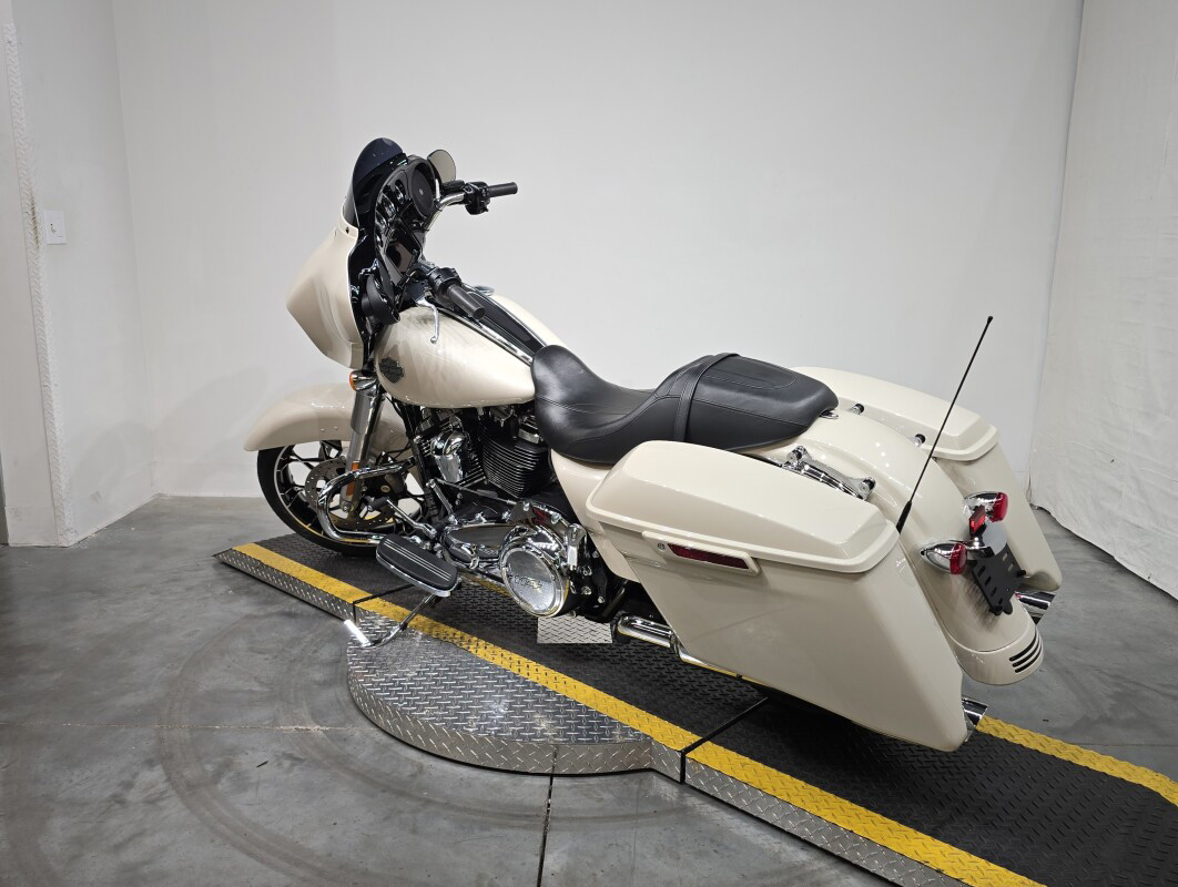 Street Glide® Special
