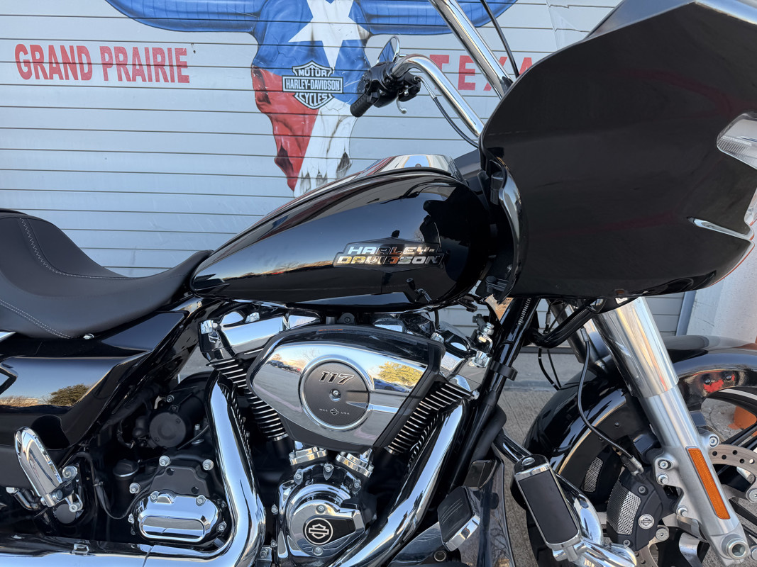 Road Glide®