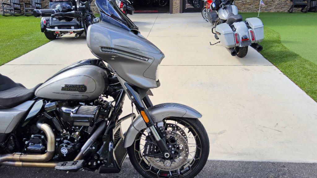 CVO® Street Glide®