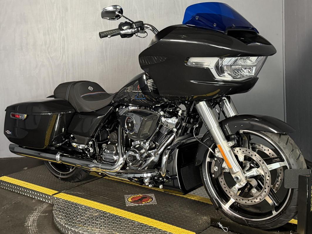Road Glide®