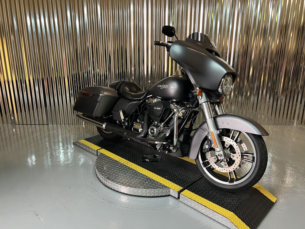 Street Glide® Special