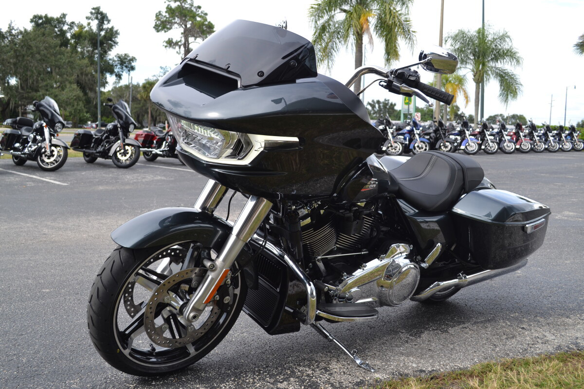 Road Glide®