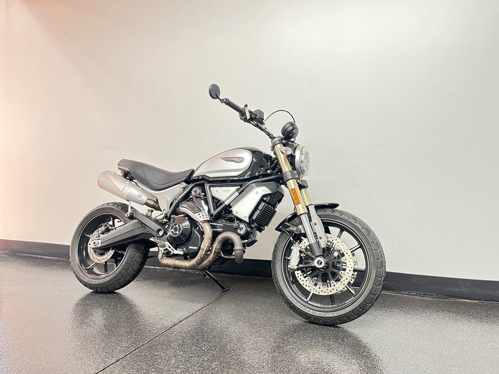 Scrambler 1100	