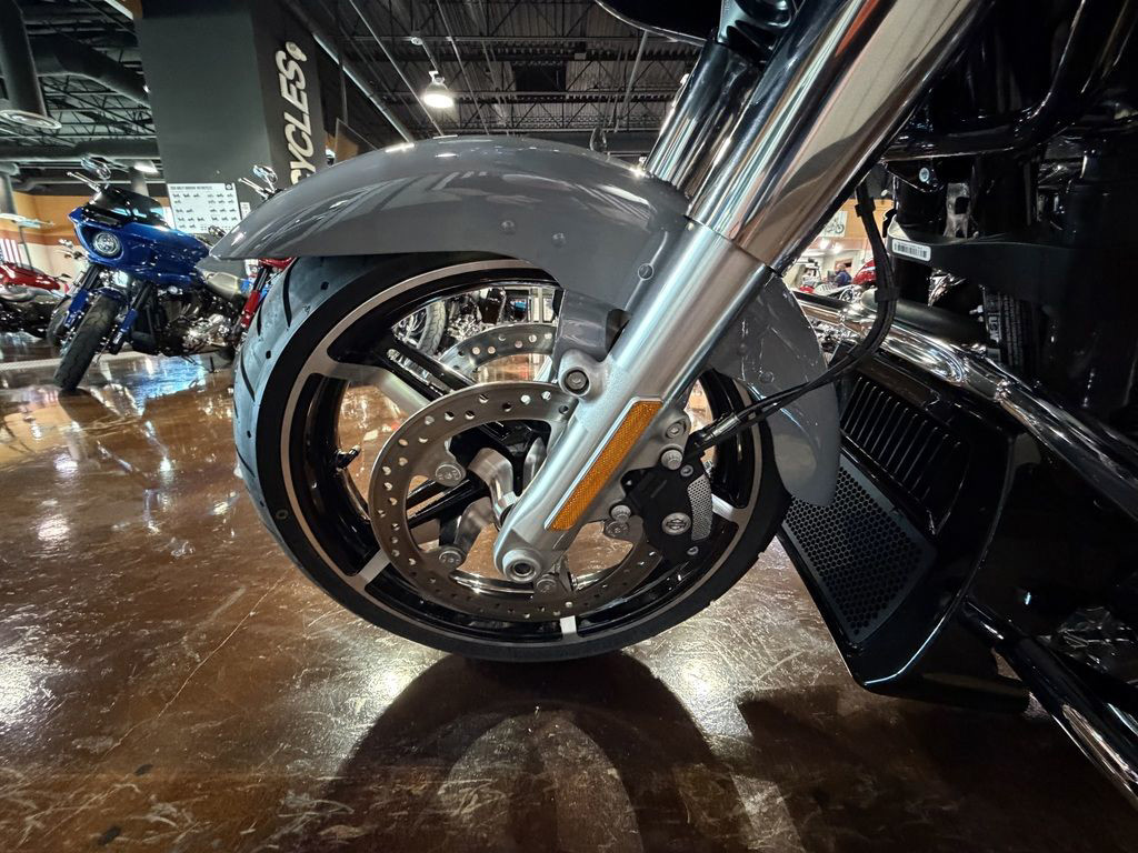 Road Glide®