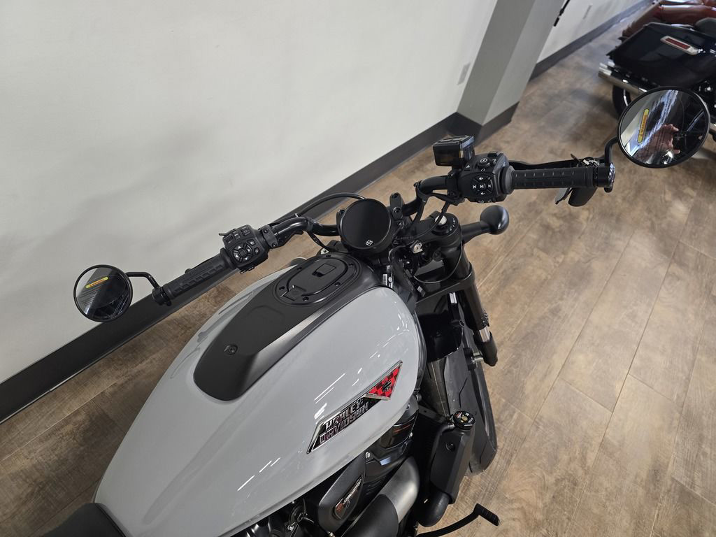 Sportster® S