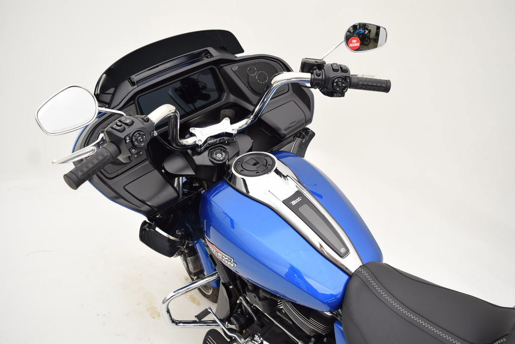 Road Glide®