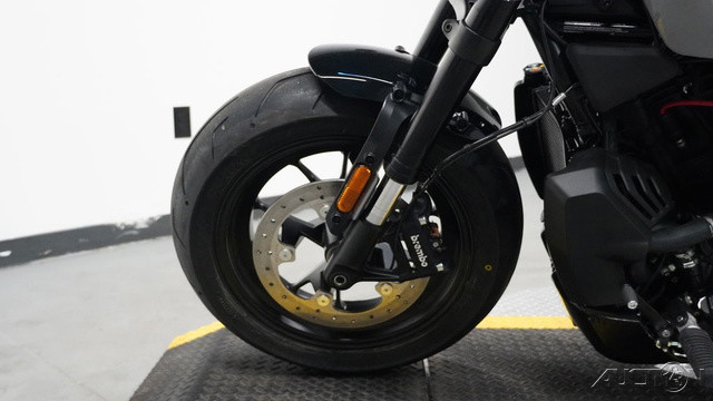 Sportster® S