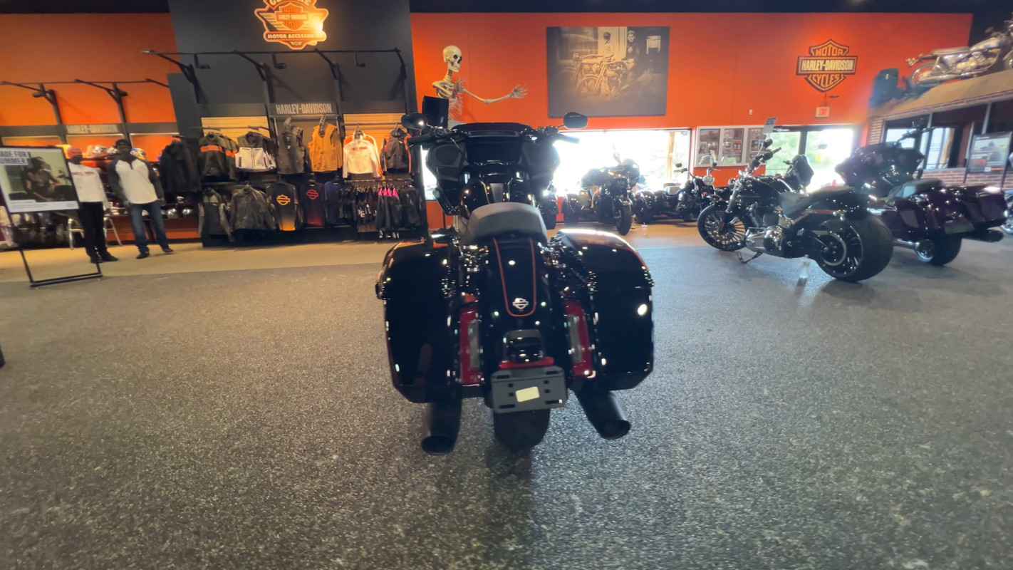 Road Glide®