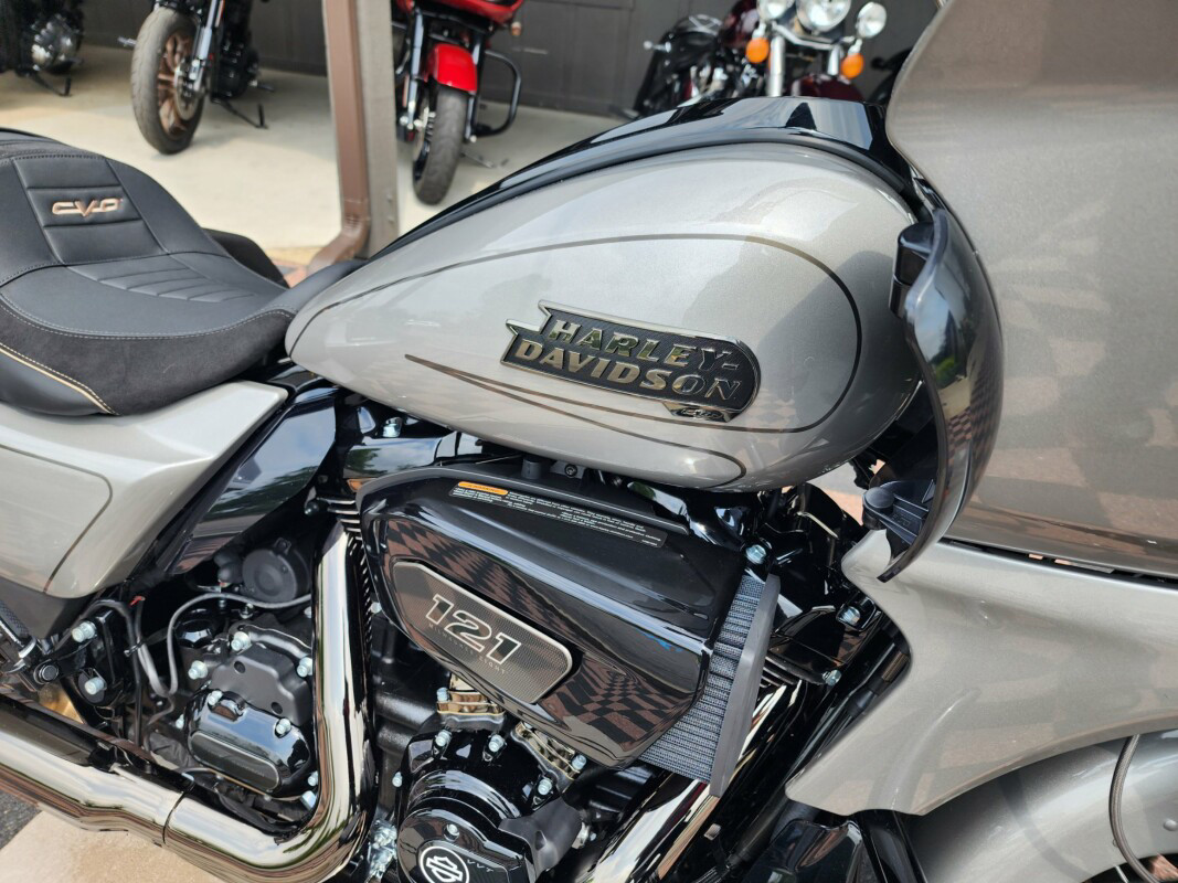 CVO® Road Glide®