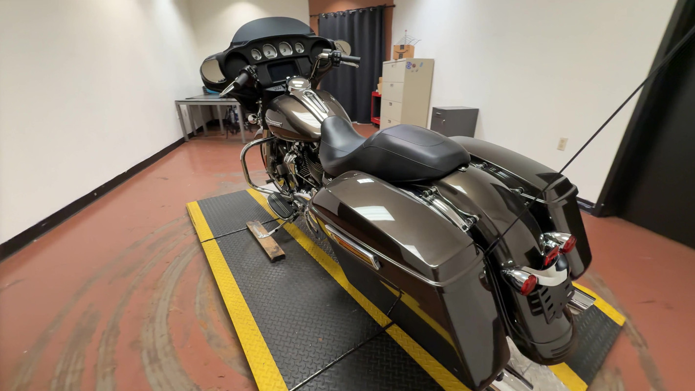 Street Glide®