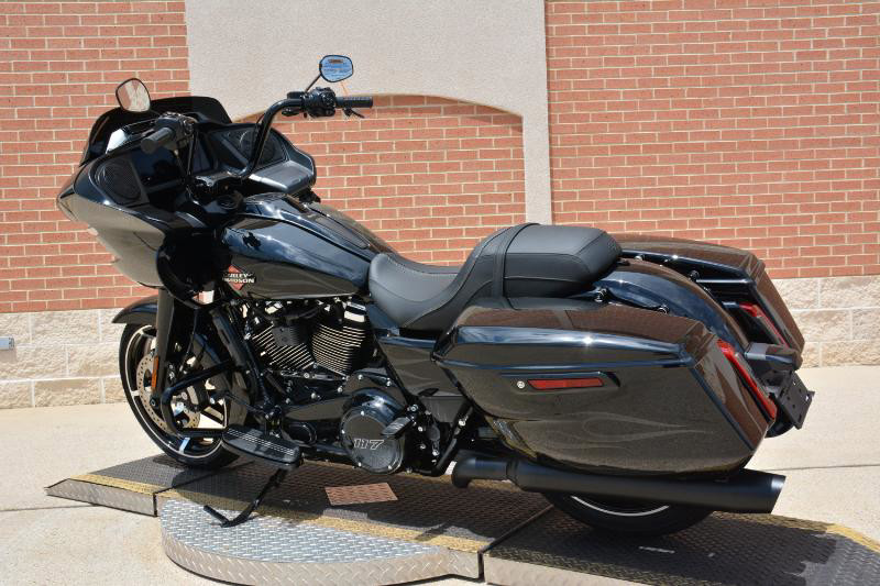 Road Glide®