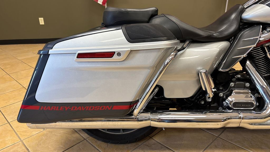 CVO® Street Glide®