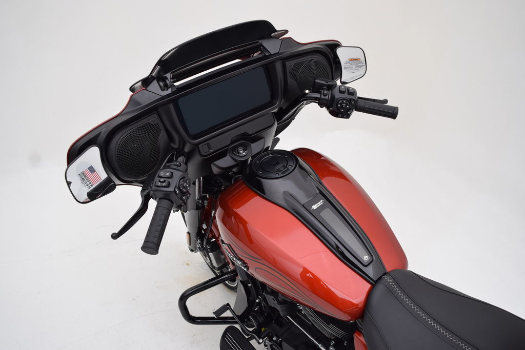 Street Glide®