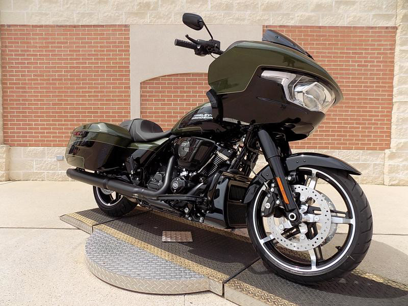 Road Glide®