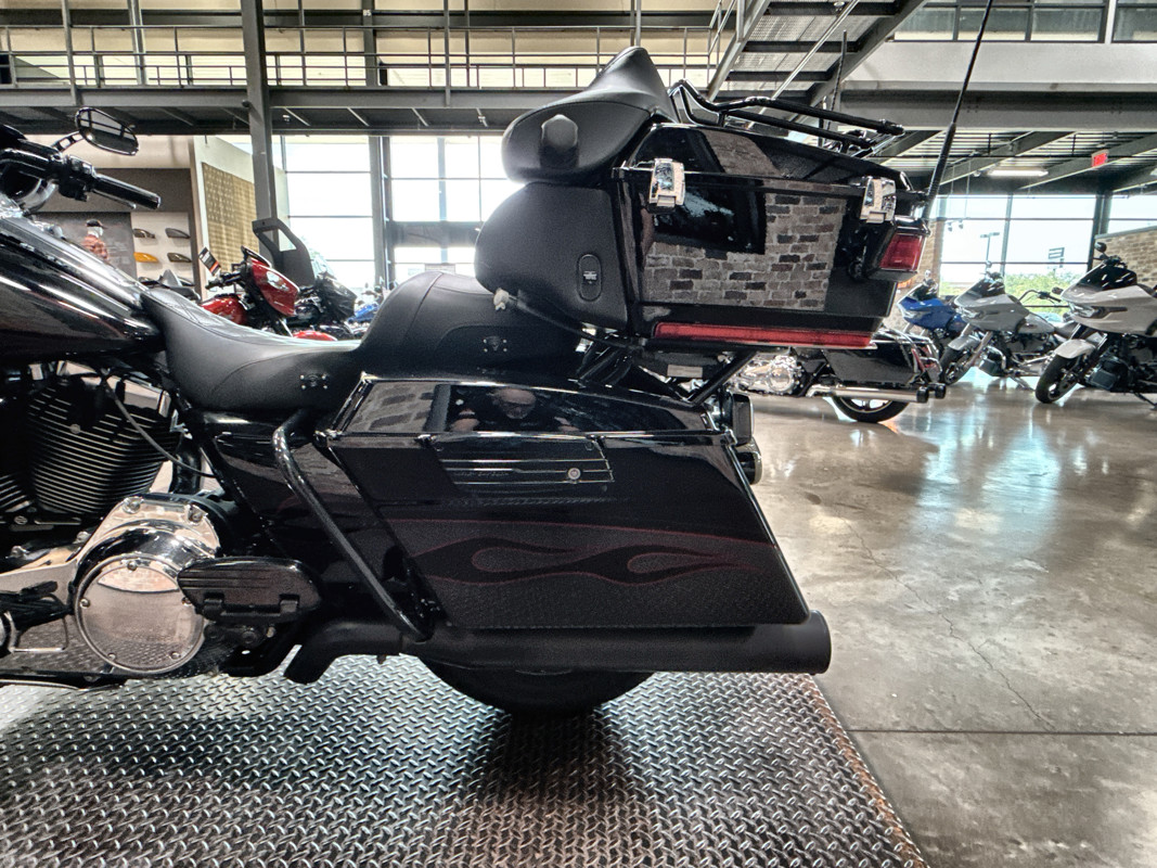 CVO® Ultra Classic® Electra Glide® 
