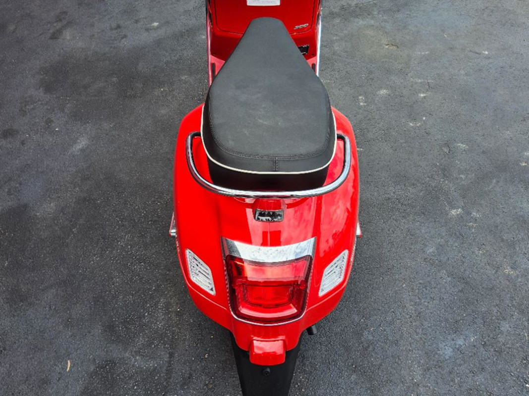 GTS 300 Super Sport