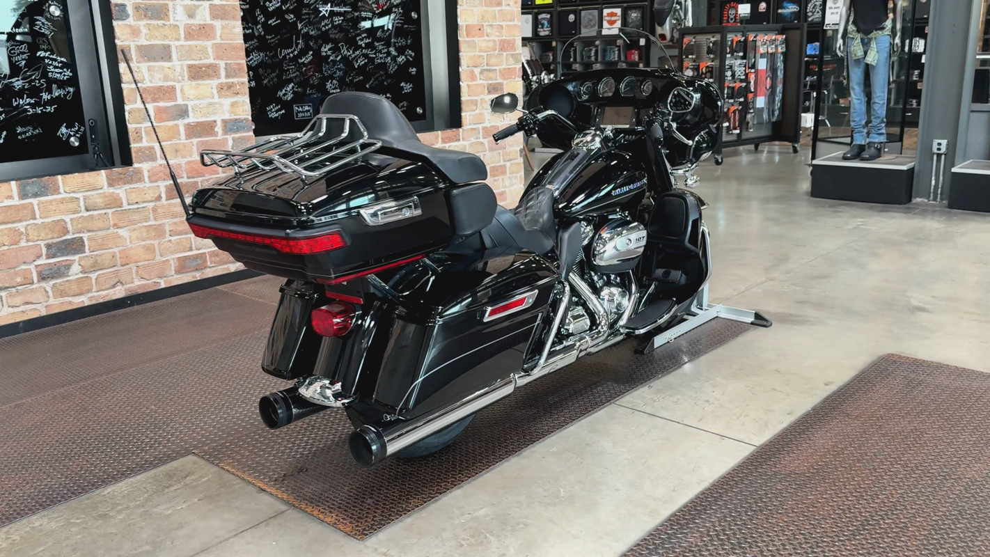 Electra Glide® Ultra Limited® Low