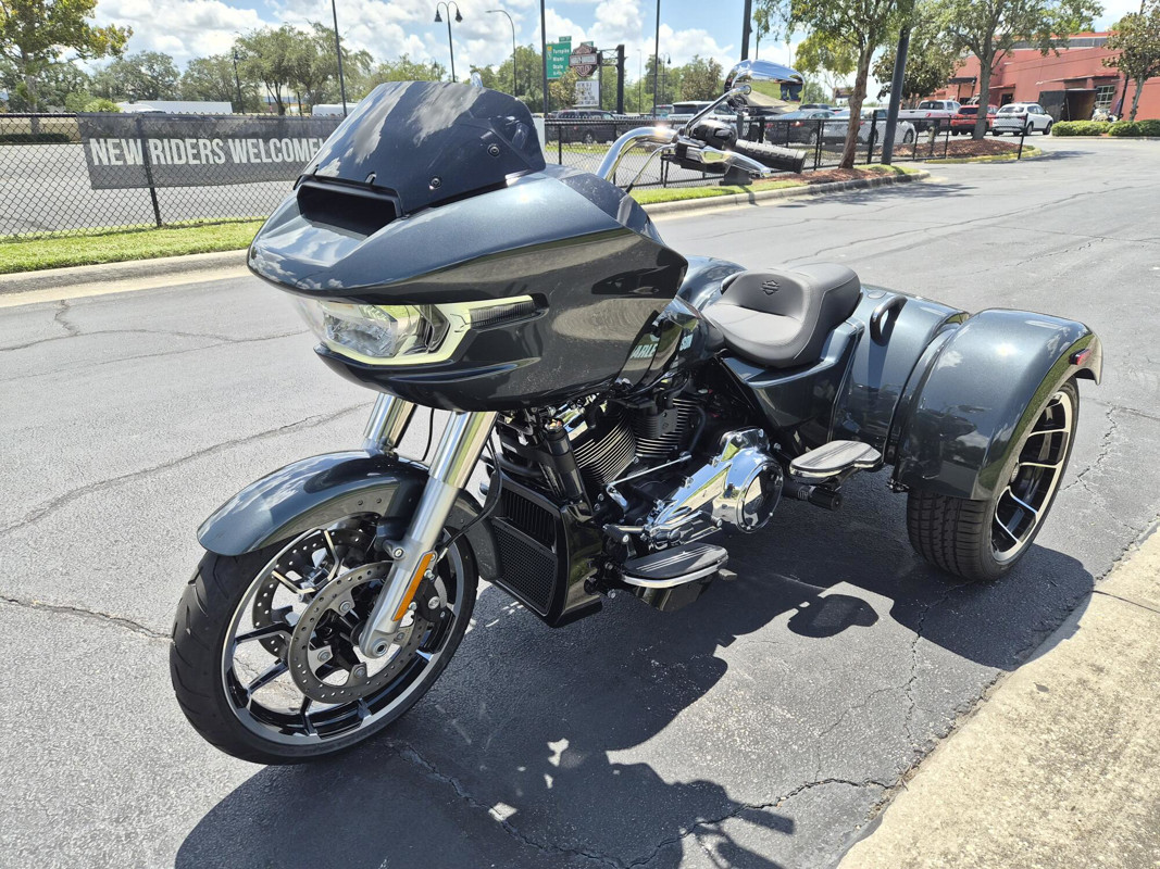 Road Glide® 3