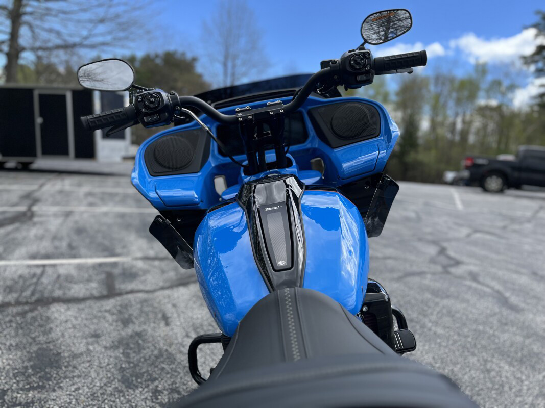 Road Glide®