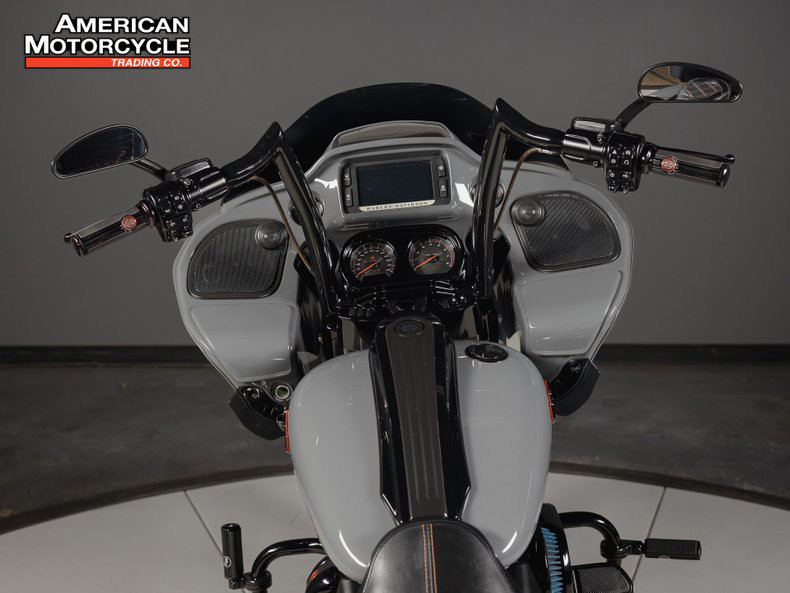 CVO® Road Glide®