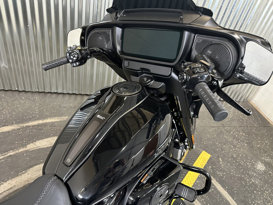 Street Glide®