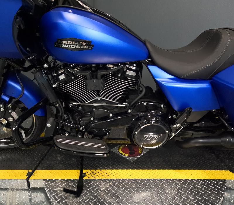 Road Glide®