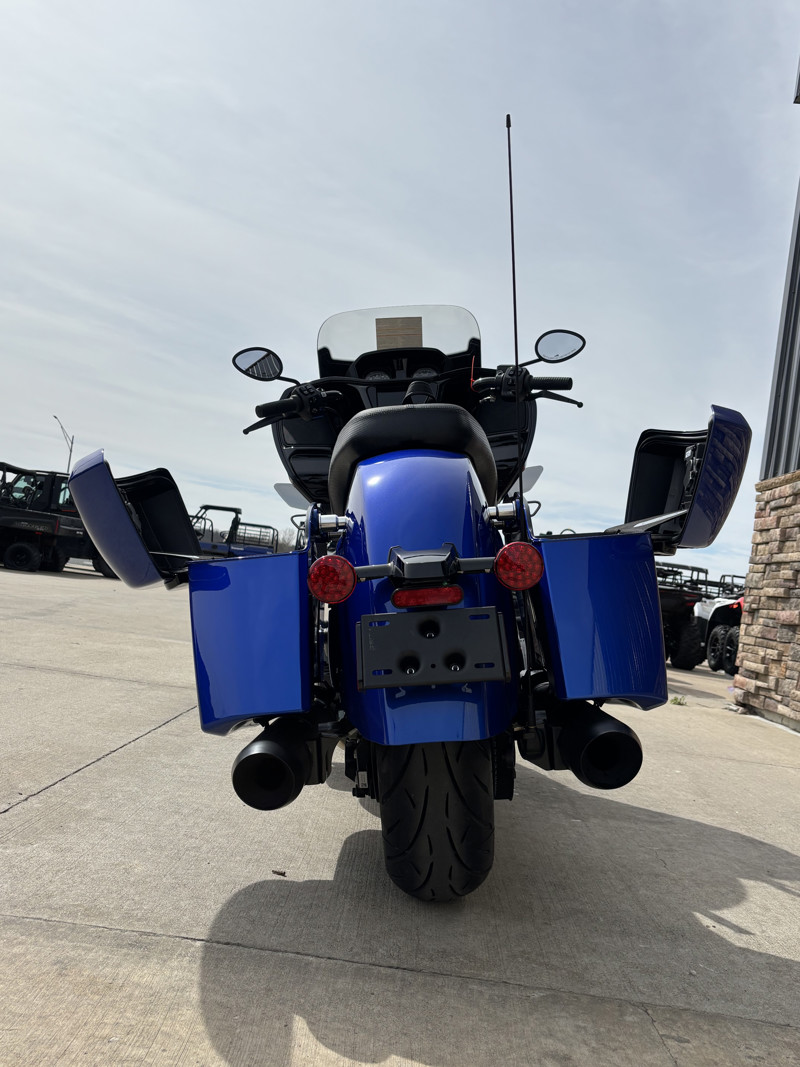 Challenger Dark Horse