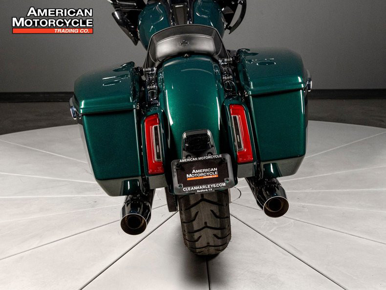 Road Glide®