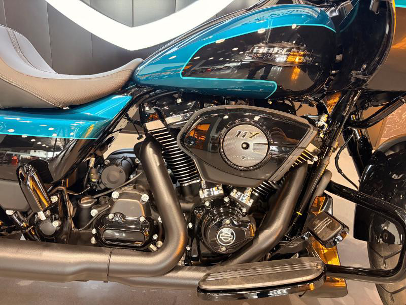 Road Glide®