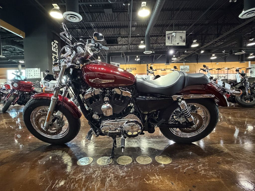 Sportster® 1200 Custom