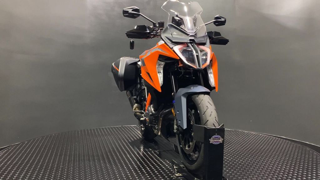 1290 Super Duke GT
