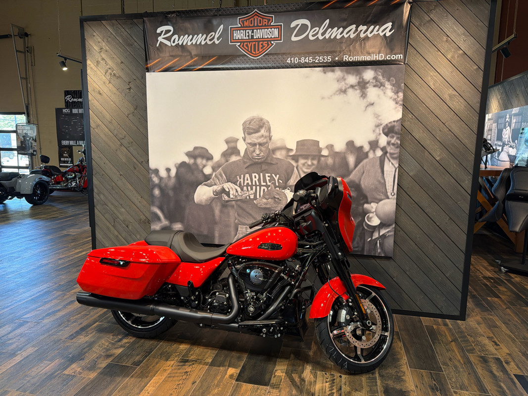 Street Glide®