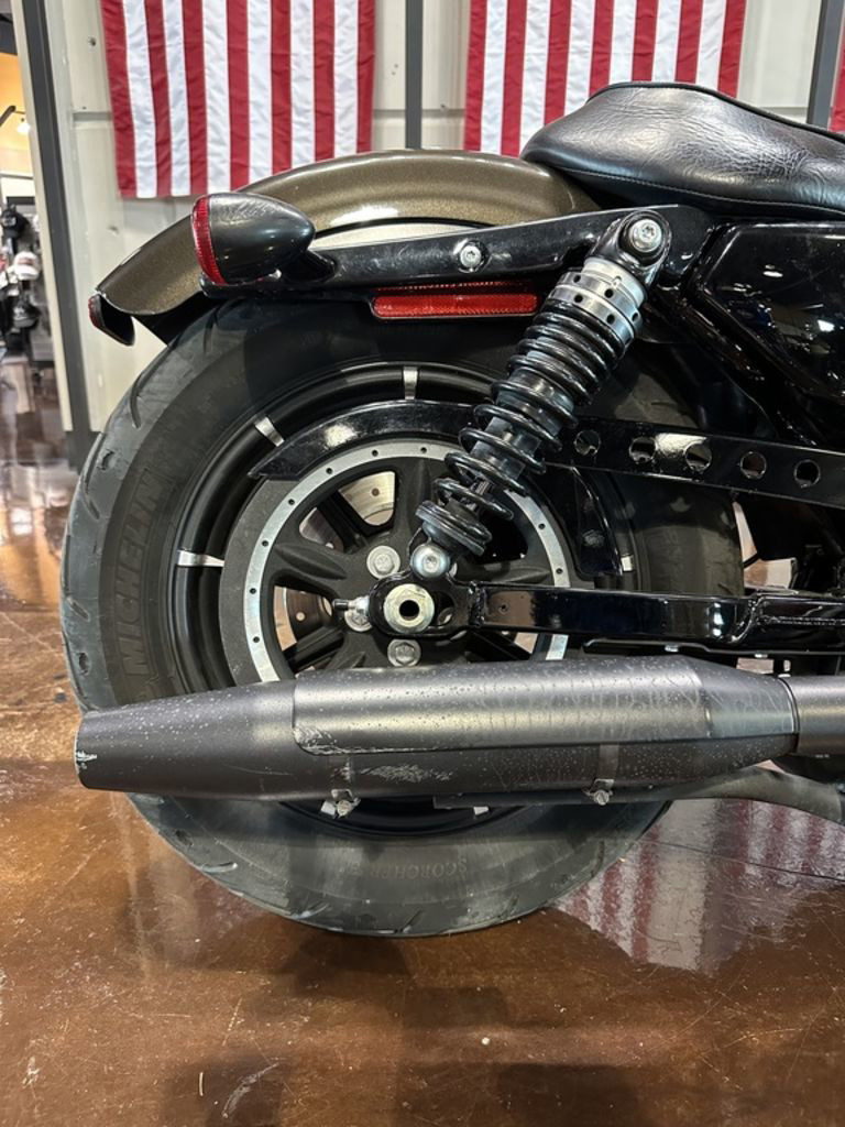 Iron 883®