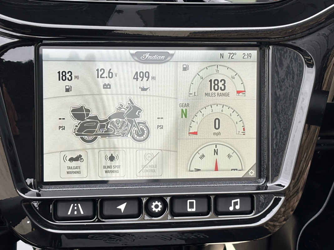 Pursuit Dark Horse 112