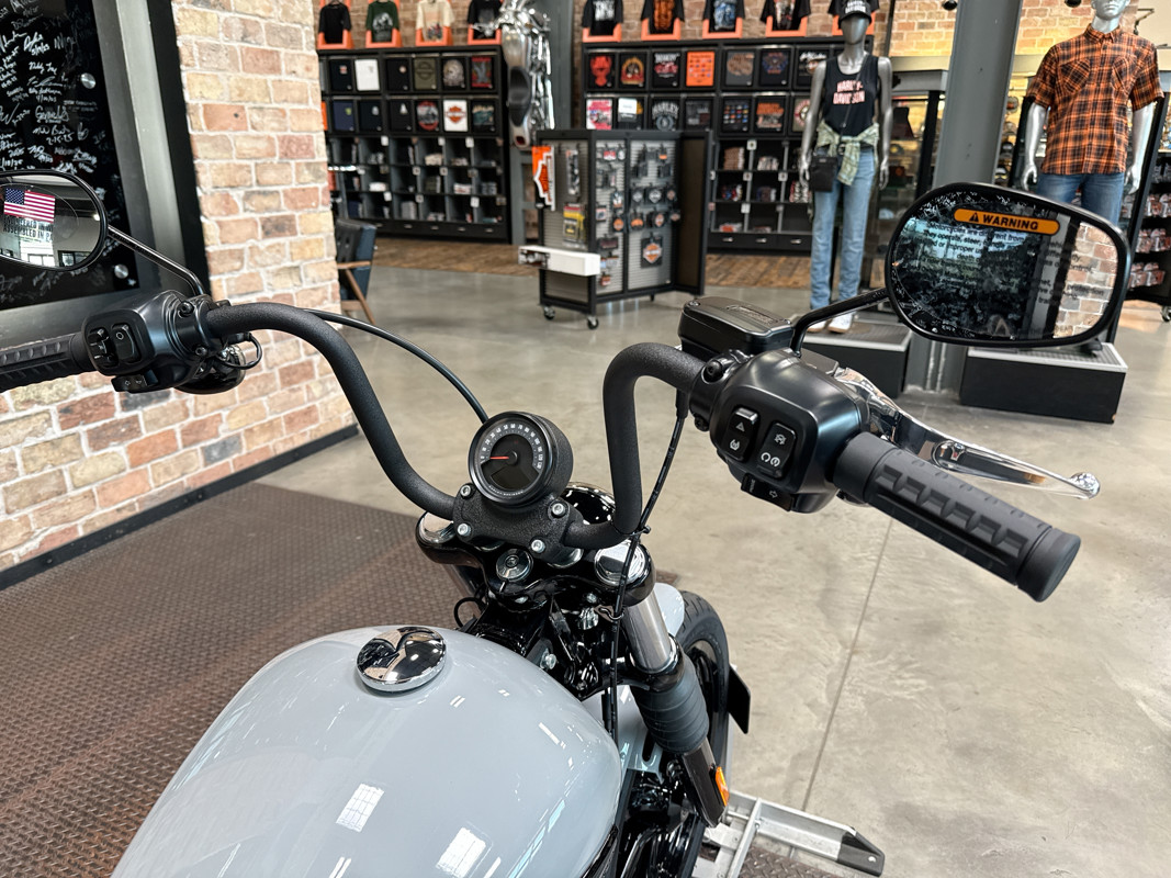 Street Bob®