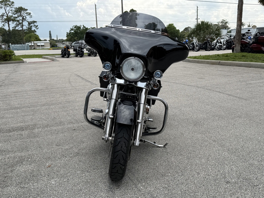Street Glide®