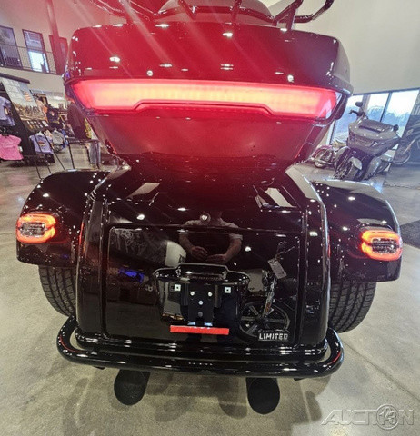 Street Glide® 3 Limited