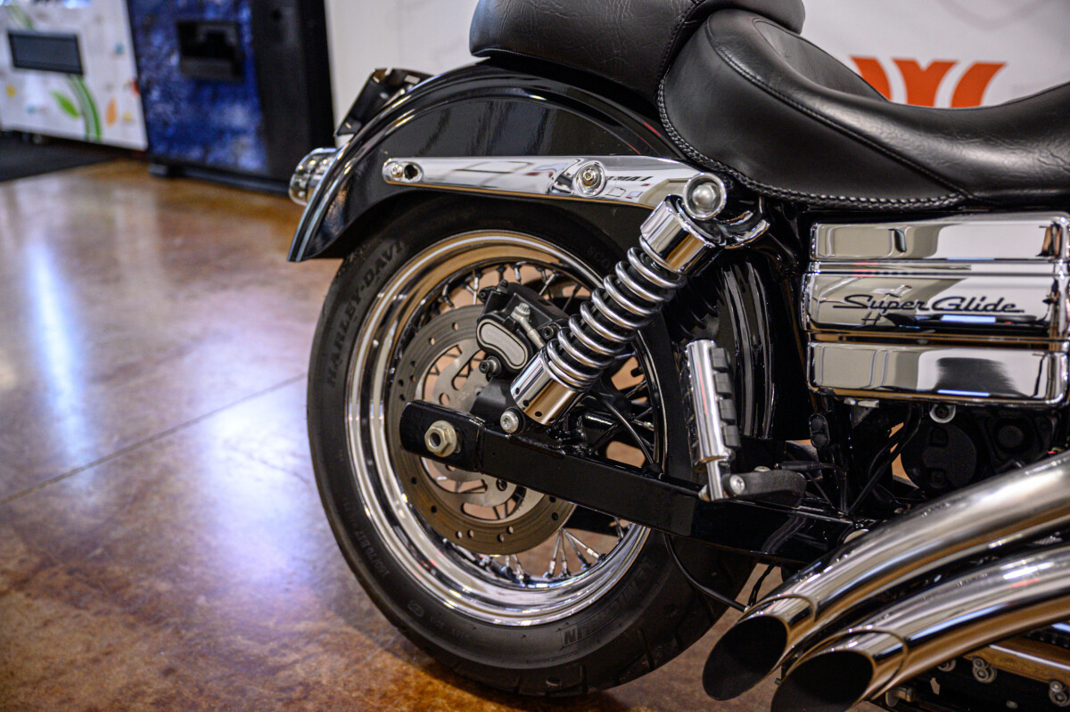 Dyna® Super Glide® Custom