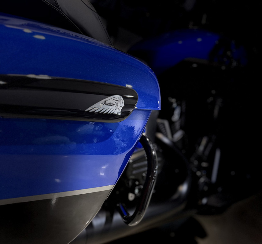 Pursuit Dark Horse 112