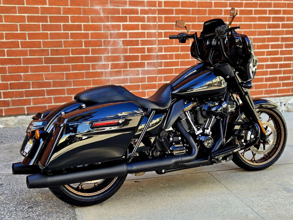 Street Glide® ST